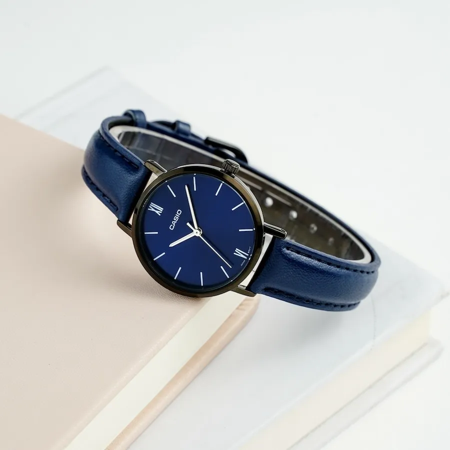 ساعت مچی زنانه کاسیو مدل CASIO LTP-VT02BL-2AUDF