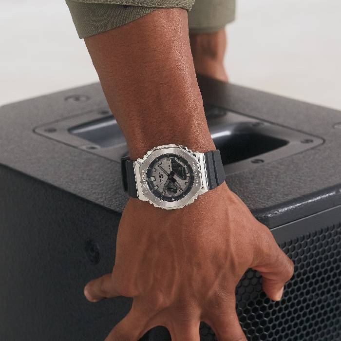 ساعت مچی اسپرت جی شاک کاسیو مدل G-SHOCK GM-2100-1ADR