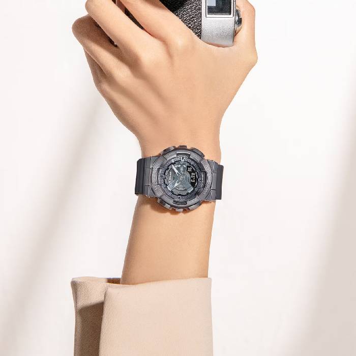 ساعت مچی زنانه جی شاک کاسیو مدل G-SHOCK GM-S110B-8ADR