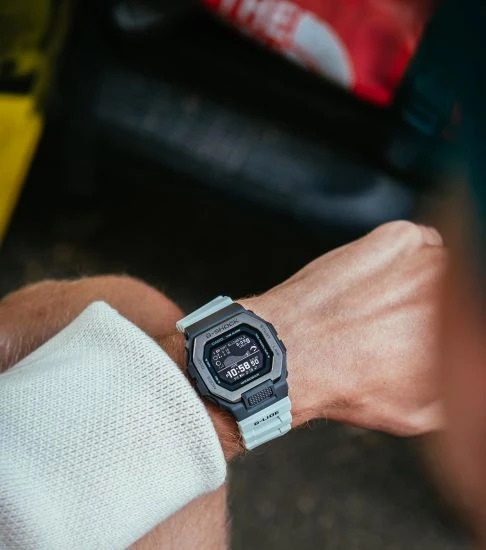 ساعت مچی اسپرت جی شاک کاسیو مدل G-SHOCK GBX-100TT-8DR