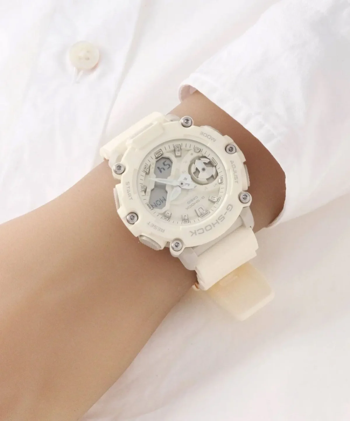 ساعت مچی اسپرت جی شاک کاسیو مدل G-SHOCK GMA-S2200-7ADR