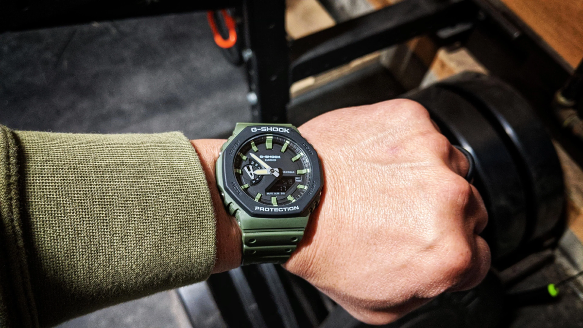 ساعت مچی اسپرت جی شاک کاسیو مدل G-SHOCK GA-2110SU-3A